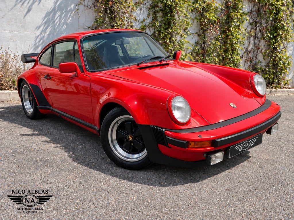 Porsche 911 3.3 Turbo Coupé - 930 l 2e Owner l Complete res, Auto's, Lichtmetalen velgen, Gebruikt, Zwart, 300 pk