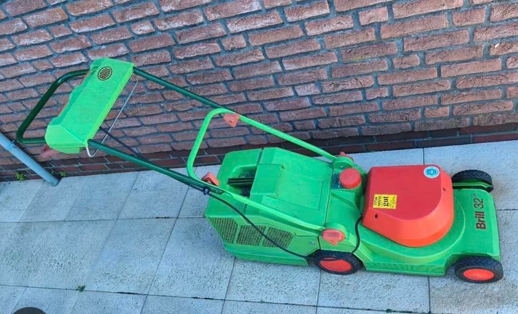 Brill 32 EK elektrische grasmaaier - Klaar voor gebruik, Tuin en Terras, Grasmaaiers, Ophalen of Verzenden, Gebruikt, 30 t/m 39 cm