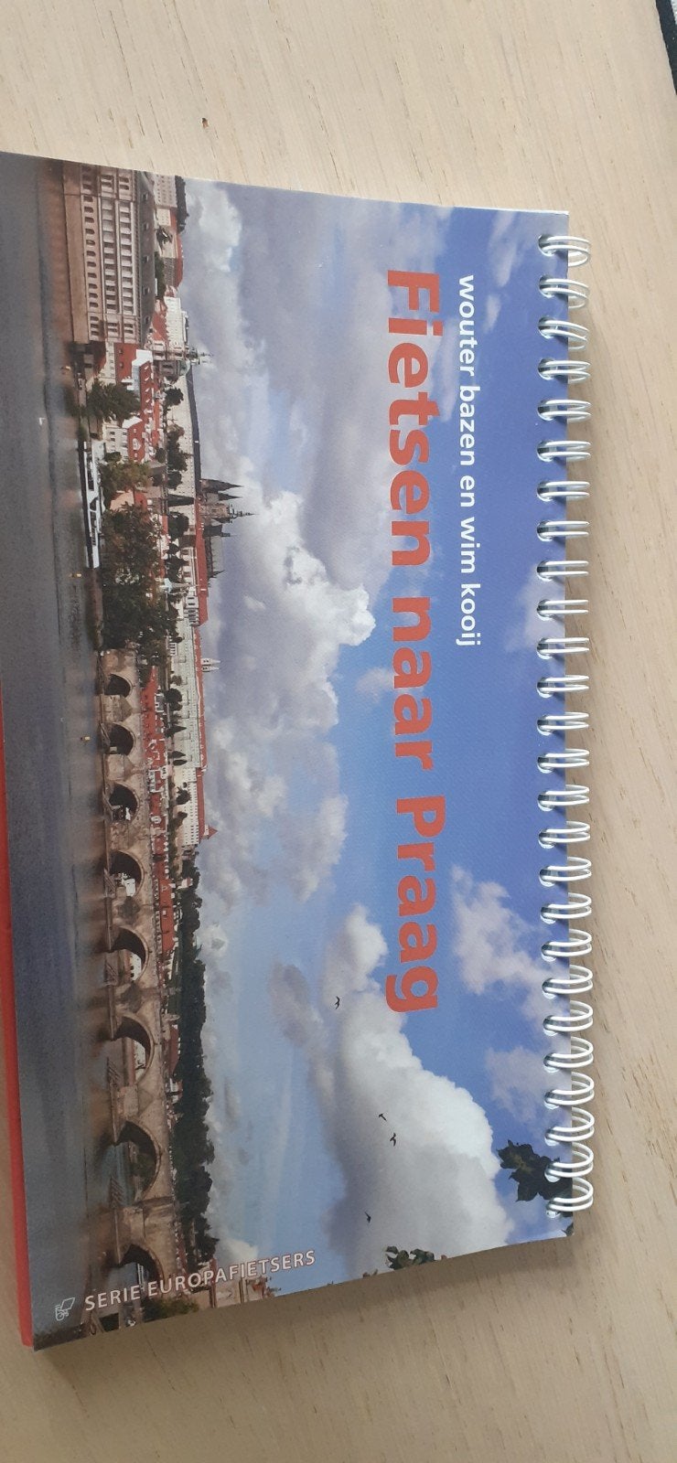 Fietsen naar Praag, Overige merken, Fiets- of Wandelgids, Europa, Nieuw