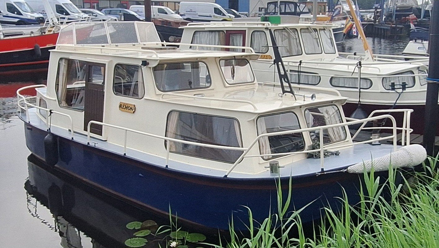 Motorjacht platbodem van 7.5m, Watersport en Boten, Motorjacht, Ophalen