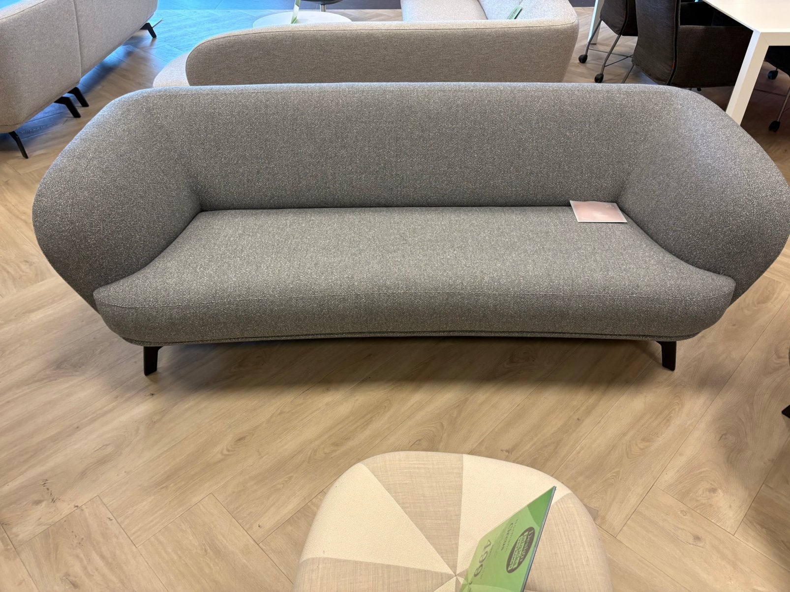 Leolux 3-zitsbank Flint, Huis en Inrichting, Banken | Bankstellen, Ophalen, 75 tot 100 cm, 200 tot 250 cm, Nieuw