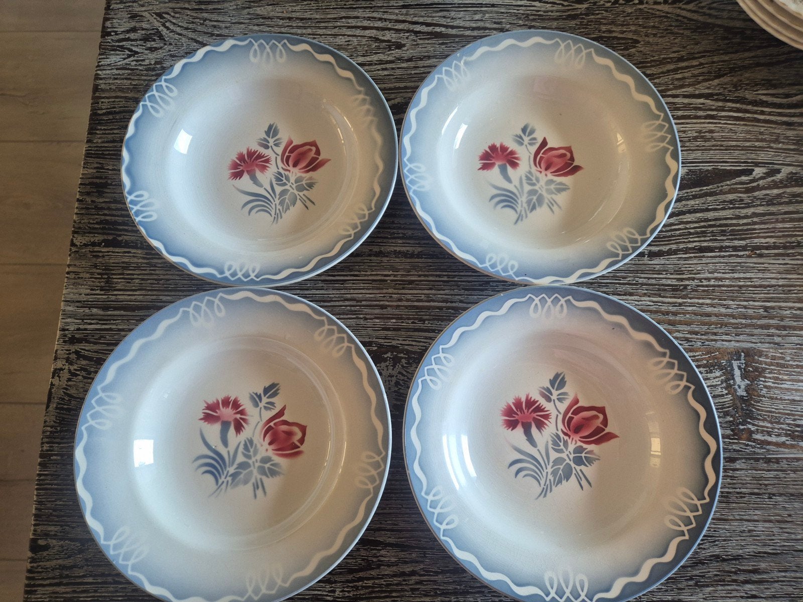 rode korenbloem borden, Huis en Inrichting, Keuken | Servies, Ophalen of Verzenden, Gebruikt, Overige stijlen, Bord(en)