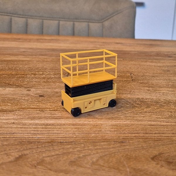 Schaarhoogwerker – 1-50, gepersonaliseerd op kleur, Ophalen of Verzenden, Nieuw, Bus of Vrachtwagen, Wsi