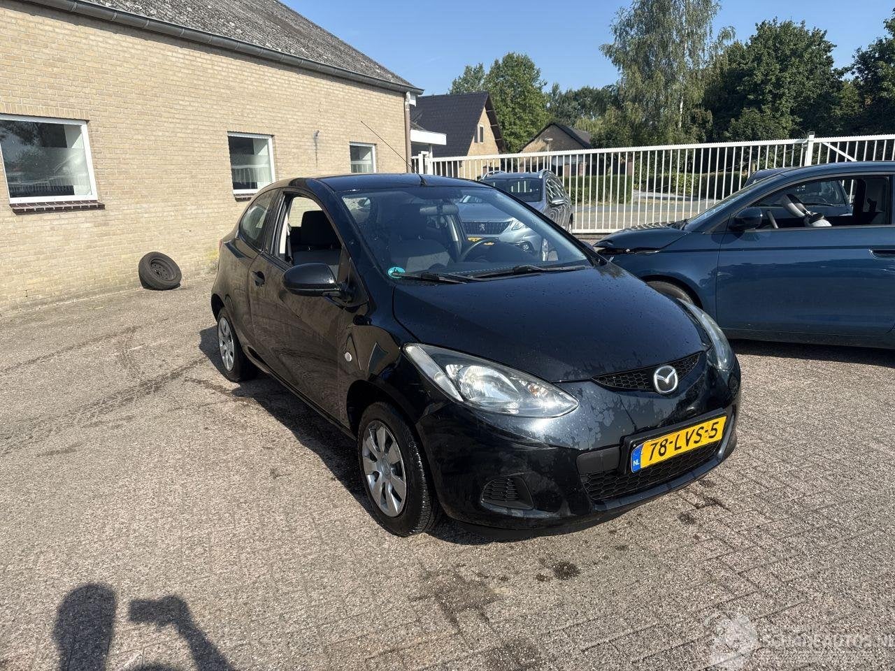 Mazda 2 1.3 XS 3DRS (bj 2010), Auto diversen, Schadeauto's, Hitdorfer Straße 73 ,51371, Leverkusen, Deutschland, Zwart, 1349 cc