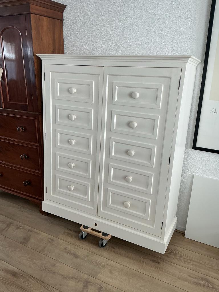 Rivièra Maison witte Kast- landelijke stijl, Huis en Inrichting, Ophalen, Gebruikt, 100 tot 150 cm, 25 tot 50 cm
