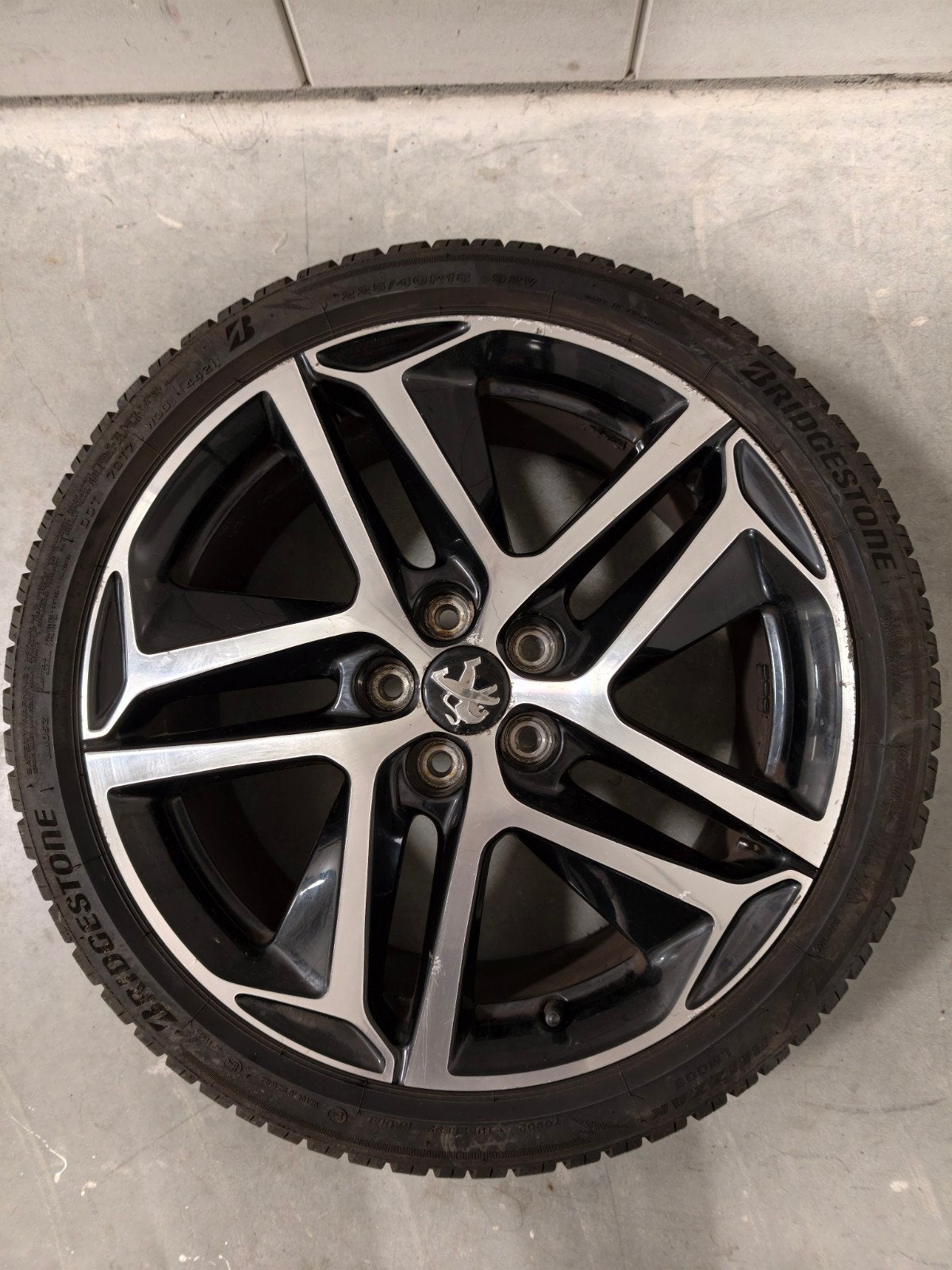 Set van 4 Peugeot GTI velgen incl winterbanden - Bridgestone, Ophalen, 18 inch, Gebruikt, Banden en Velgen