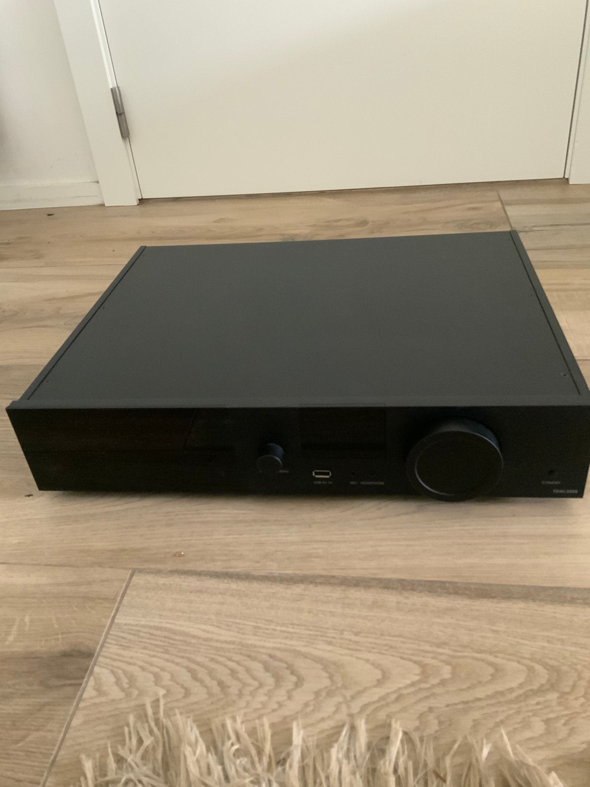 Lyngdorf TDAI3400 met optionele NF-module, Audio, Tv en Foto, Versterkers en Receivers, Ophalen of Verzenden, Zo goed als nieuw