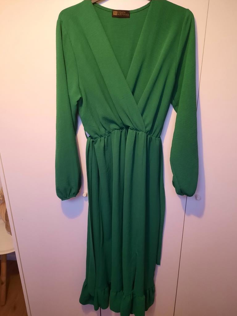 Lange groene jurk maat 38, Kleding | Dames, Ophalen of Verzenden, Zo goed als nieuw, Maat 38/40 (M), Groen
