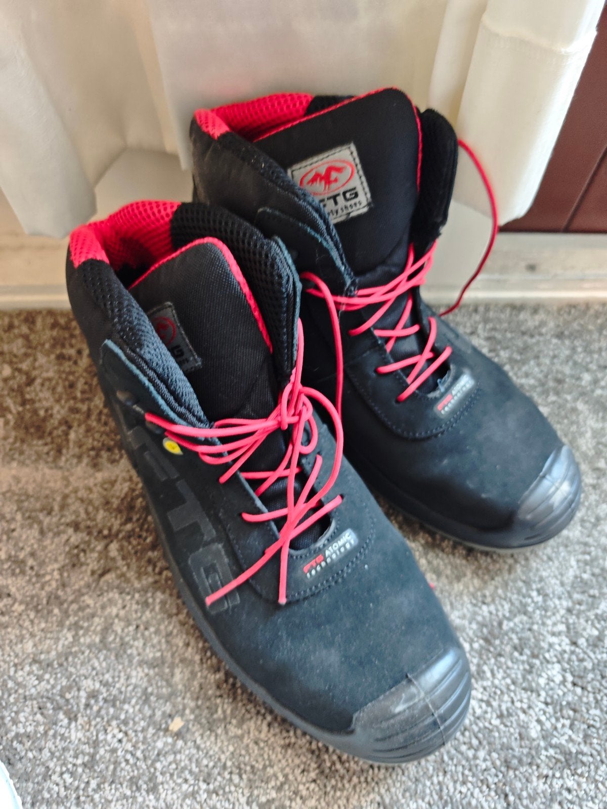 Nieuwe PTG Safety Shoes werkschoenen maat 43, Kleding | Heren, Zwart, Nieuw, Ophalen of Verzenden, PTG Safety Shoes