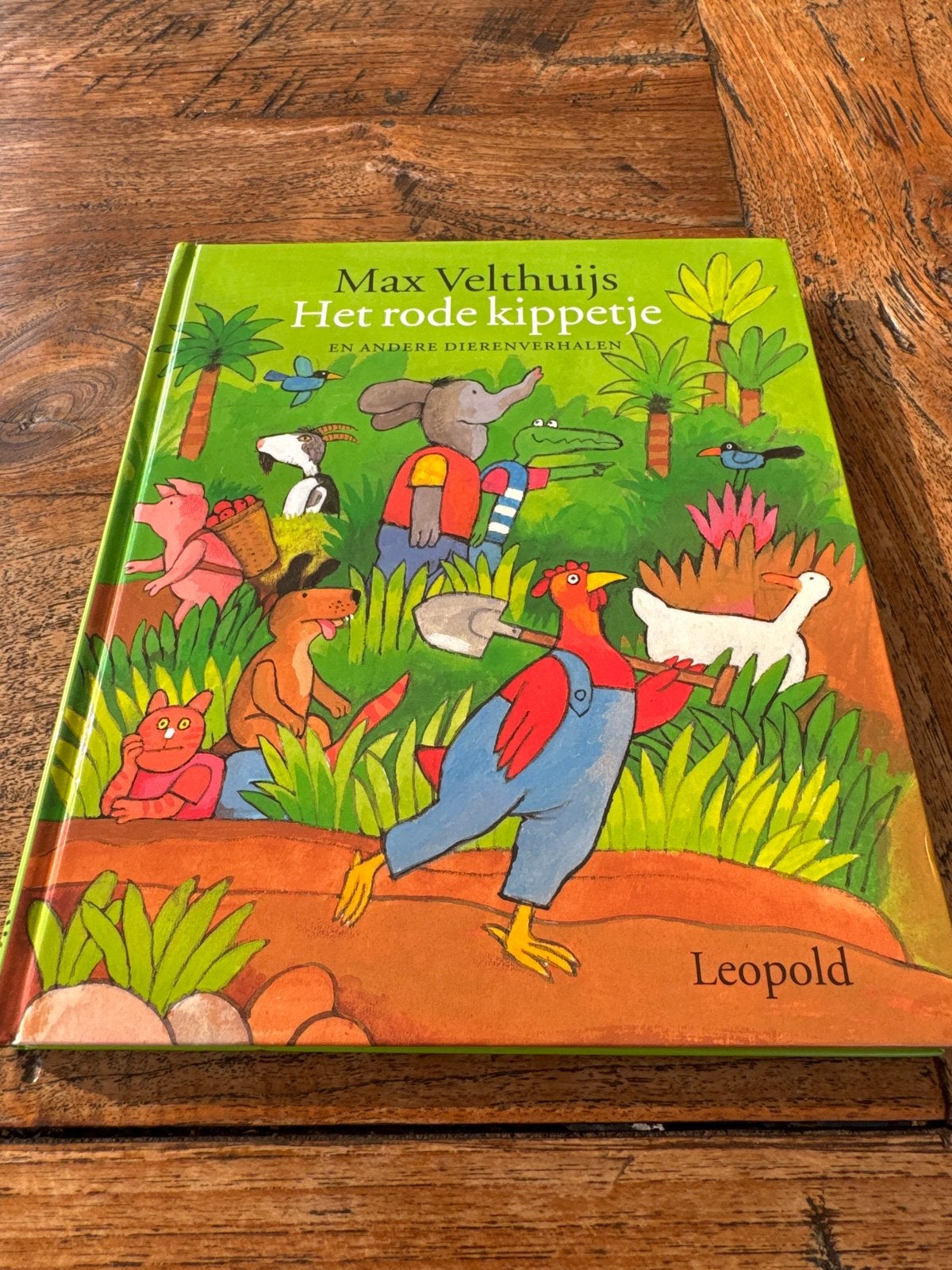 Max Velthuijs - Het rode kippetje en andere dierenverhalen, Fictie algemeen, Jongen of Meisje, Ophalen of Verzenden, Zo goed als nieuw