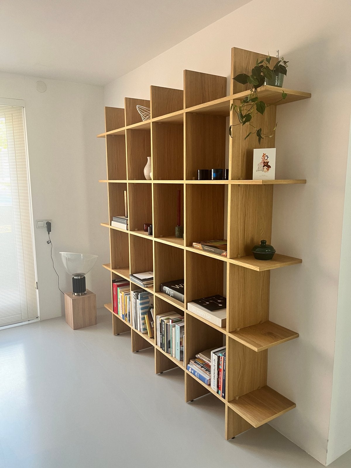 Studio Henk Colomn Cabinet 55, Met plank(en), 200 cm of meer, Eikenhout, Scandinavisch