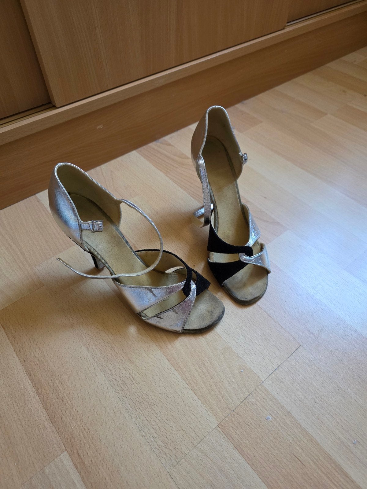 Latin dansschoenen, Ophalen of Verzenden, Zo goed als nieuw, Schoenen
