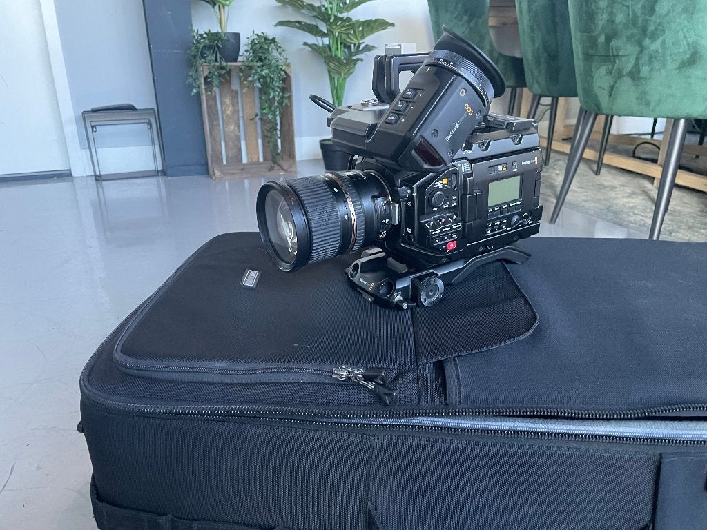 Blackmagic ursa mini pro inclusief accessoires, Ophalen, Zo goed als nieuw, Video