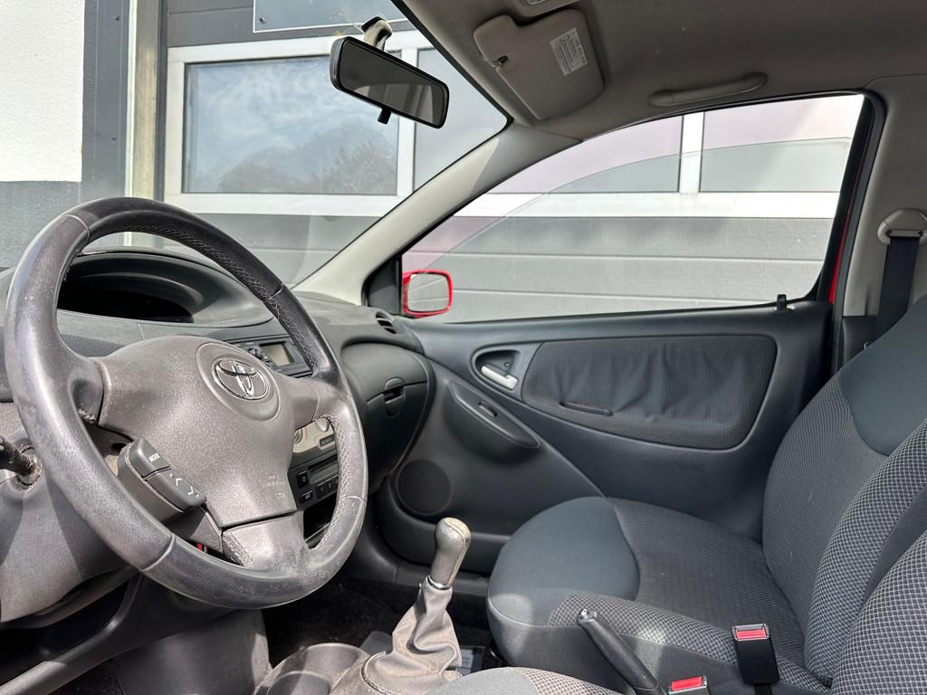 Toyota Yaris 1.3 VVT-i Luna | AIRCO | ELEK PAKKET | ZUINIG |, Auto's, Toyota, Voorwielaandrijving, 1299 cc, Gebruikt, Zwart
