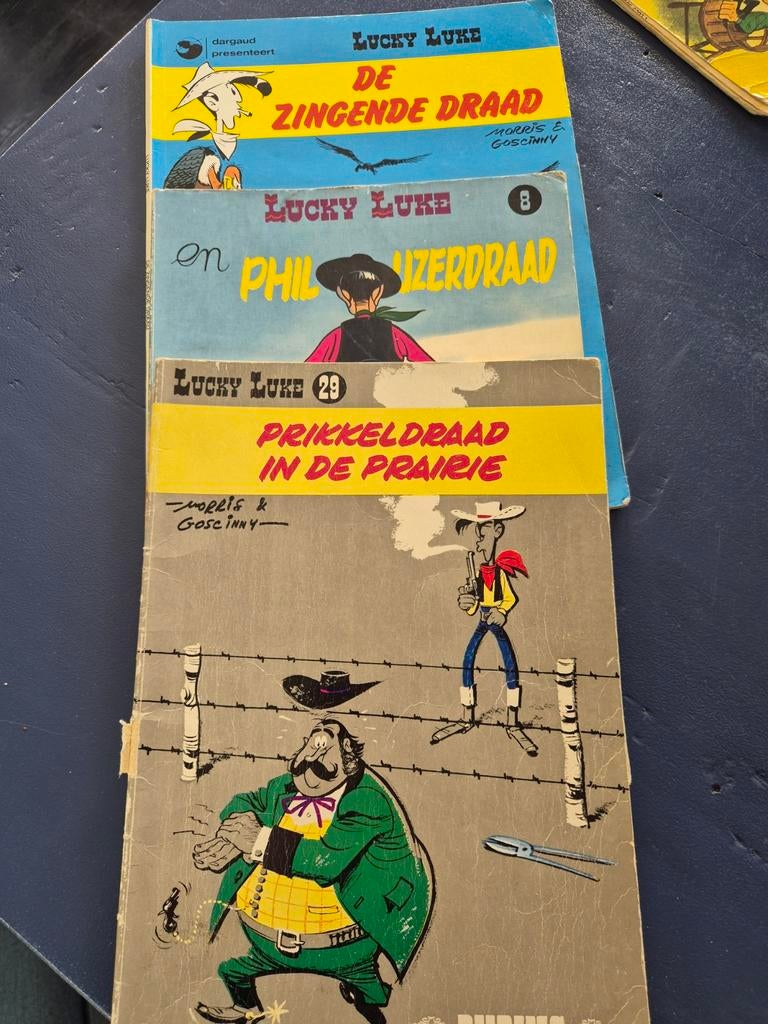 3 Lucky Luke stripboeken uit 1977 en 1978, Meerdere stripboeken, Ophalen of Verzenden, Gelezen