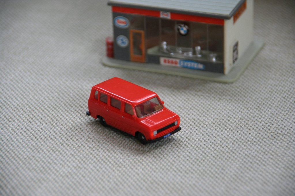 HERPA 1:87, Ford Transit 1e generatie personenbus (8), Hobby en Vrije tijd, Modelauto's | 1:87, Ophalen of Verzenden, Zo goed als nieuw