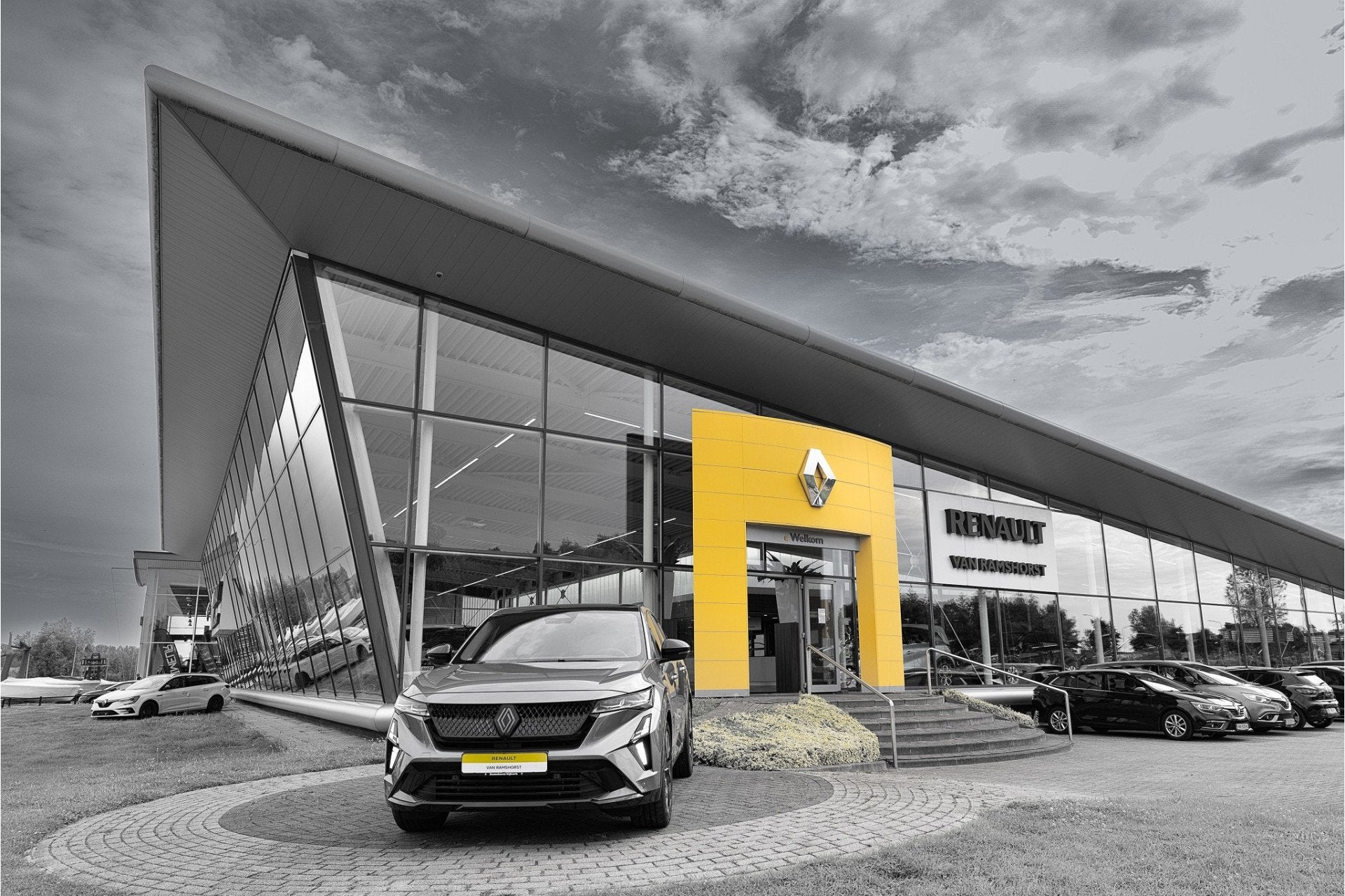 Renault Rafale 1.2 E-Tech 4x4 plug-in hybrid 300PK atelier A, Automaat, 12 maanden, Gebruikt, 1199 cc