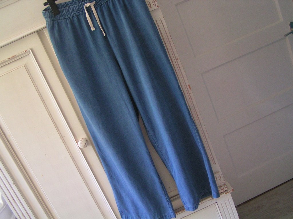 Nieuwe Spijkerbroek van de Hema maat M, Blauw, Maat 42/44 (L), Nieuw, Ophalen of Verzenden