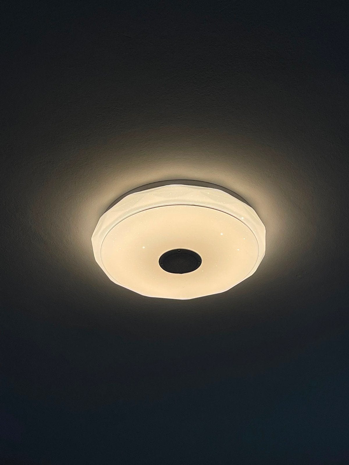 Moderne LED plafondlamp met Bluetooth speaker, Zo goed als nieuw, Minder dan 25 cm, Minder dan 100 cm, Modern
