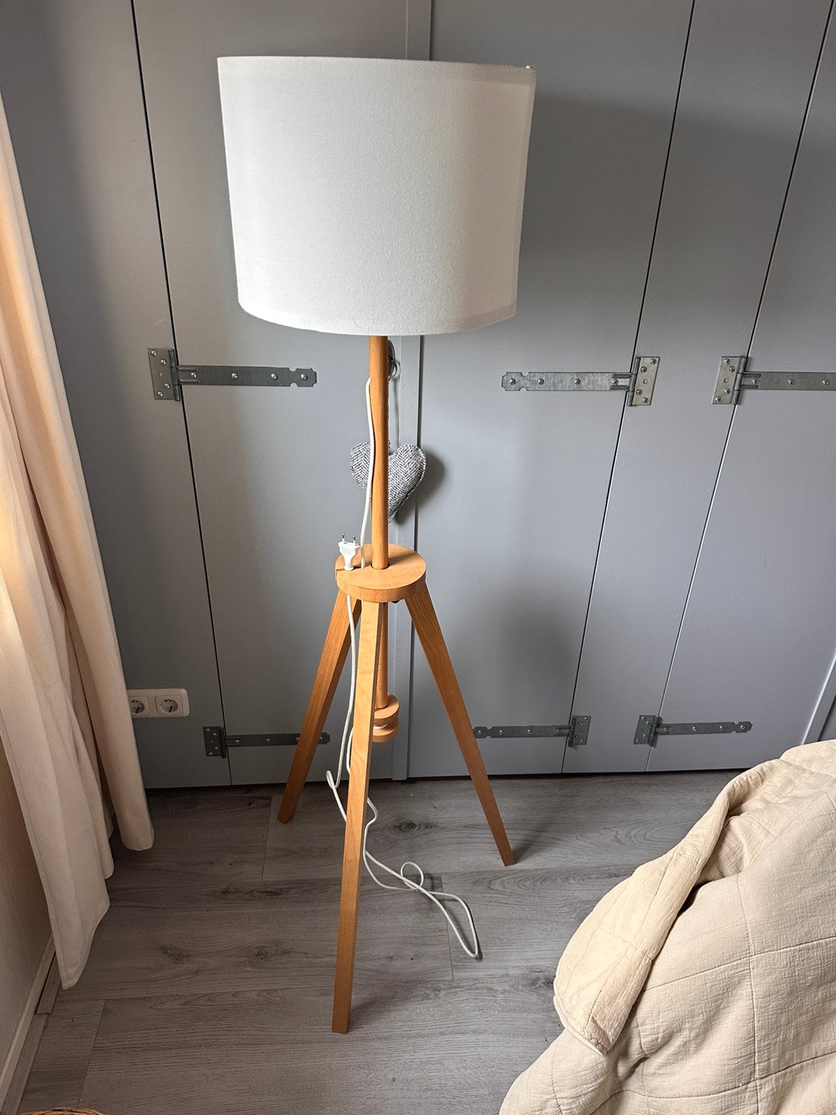 Ikea houten vloerlamp Lauters crème lampenkap, Ophalen, Zo goed als nieuw