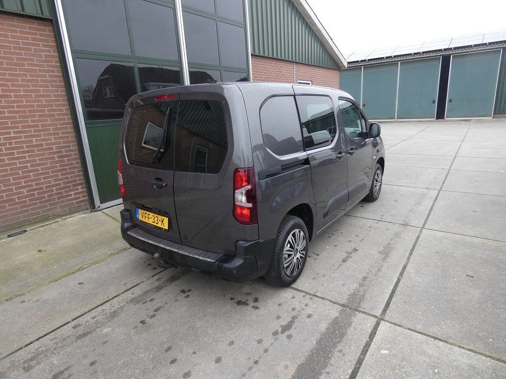 Citroen Berlingo 1.5 BlueHDI Club * navi/camera* 3 zits*, Auto's, Dealer onderhouden, Gebruikt, 4 cilinders, Citroën