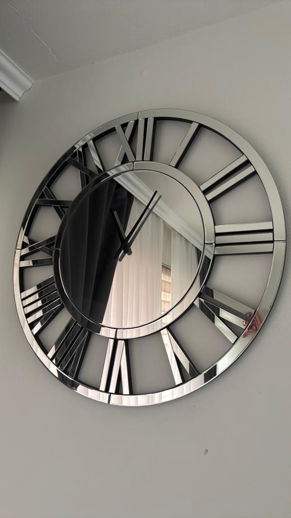 Grote spiegel wandklok – glas & diamant – luxe uitstraling, Ophalen, Zo goed als nieuw, Wandklok