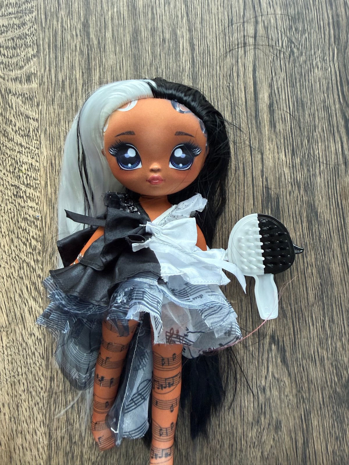 Rainbow High Shadow High Luna Madison pop met borstel, Kinderen en Baby's, Speelgoed | Poppen, Ophalen, Gebruikt, Overige typen