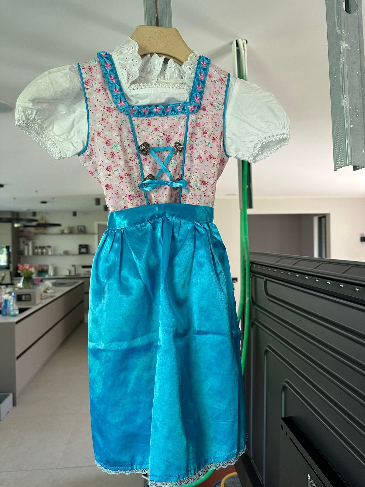 Kitzo Alpen Austria Dirndl Jurk Maat 122/128, Ophalen of Verzenden, Zo goed als nieuw, Meisje, Jurk of Rok