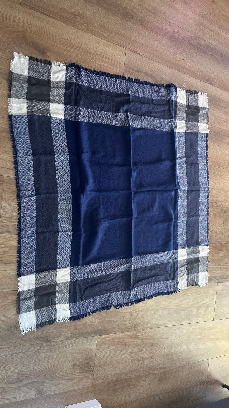 Blauwe ruiten sjaal, Ophalen of Verzenden, Gedragen, Sjaal