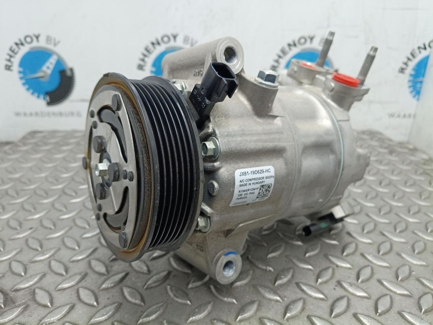 FORD TOURNEO COURIER trend kombi AIRCO COMPRESSOR / AIRCOPOM, Ophalen of Verzenden, Gebruikt, ARN erkend
