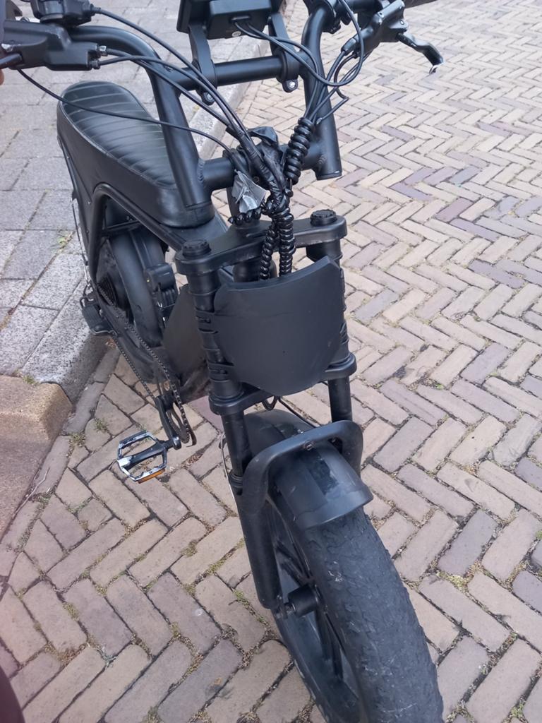 V8 3.0 opvoerbaar grote motor, Fietsen en Brommers, Minibikes, Midibikes en Pitbikes, Ophalen of Verzenden, Overige typen