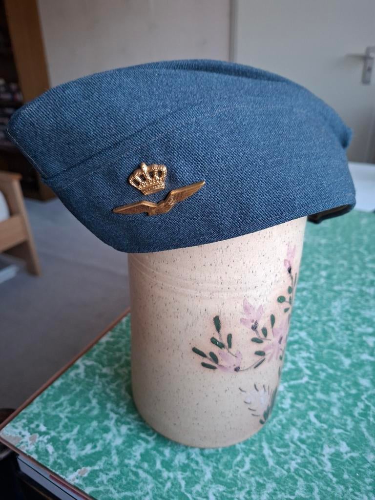 donkerblauw schuitje of veldmuts Koninklijke Luchtmacht KLu., Verzamelen, Militaria | Algemeen, Ophalen of Verzenden, Luchtmacht