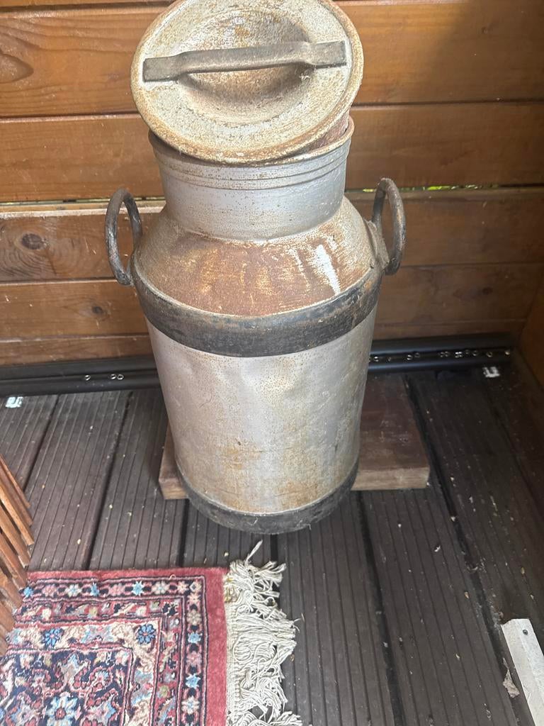 Oude Melkbus met Deksel - Decoratief en Rustiek, Ophalen, Gebruikt