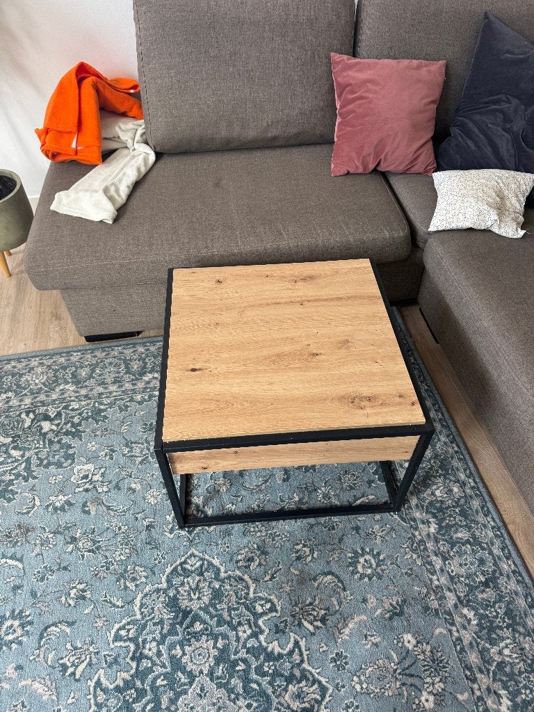 Bijzettafel, Vierkant, 55 tot 75 cm, Zo goed als nieuw, Hout