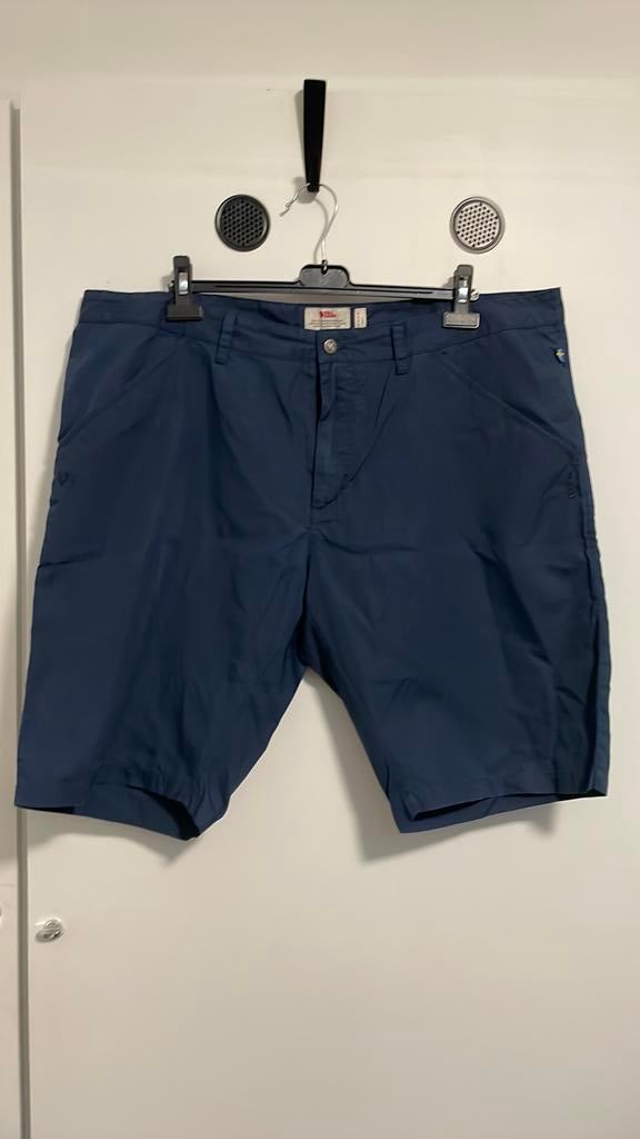 Fjallraven korte broek 60, Ophalen of Verzenden, Zo goed als nieuw, Overige maten, Blauw
