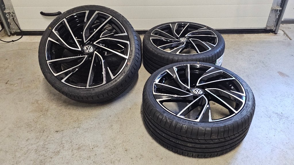 VW Adelaide Style 19 inch velgen 5x112 8J ET45 | 235/35 R19, 19 inch, Banden en Velgen, Nieuw, Ophalen of Verzenden