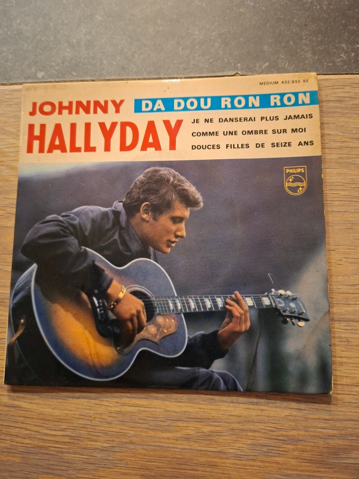 7' vinyl singel van Johnny Hallyday, Ophalen of Verzenden, Zo goed als nieuw