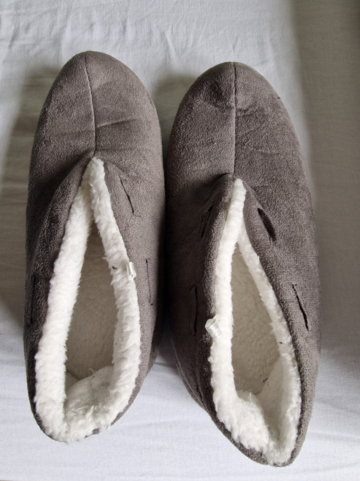 Nieuwe Spaanse sloffen, Kleding | Dames, Schoenen, Ophalen of Verzenden, Nieuw, Pantoffels of Sloffen