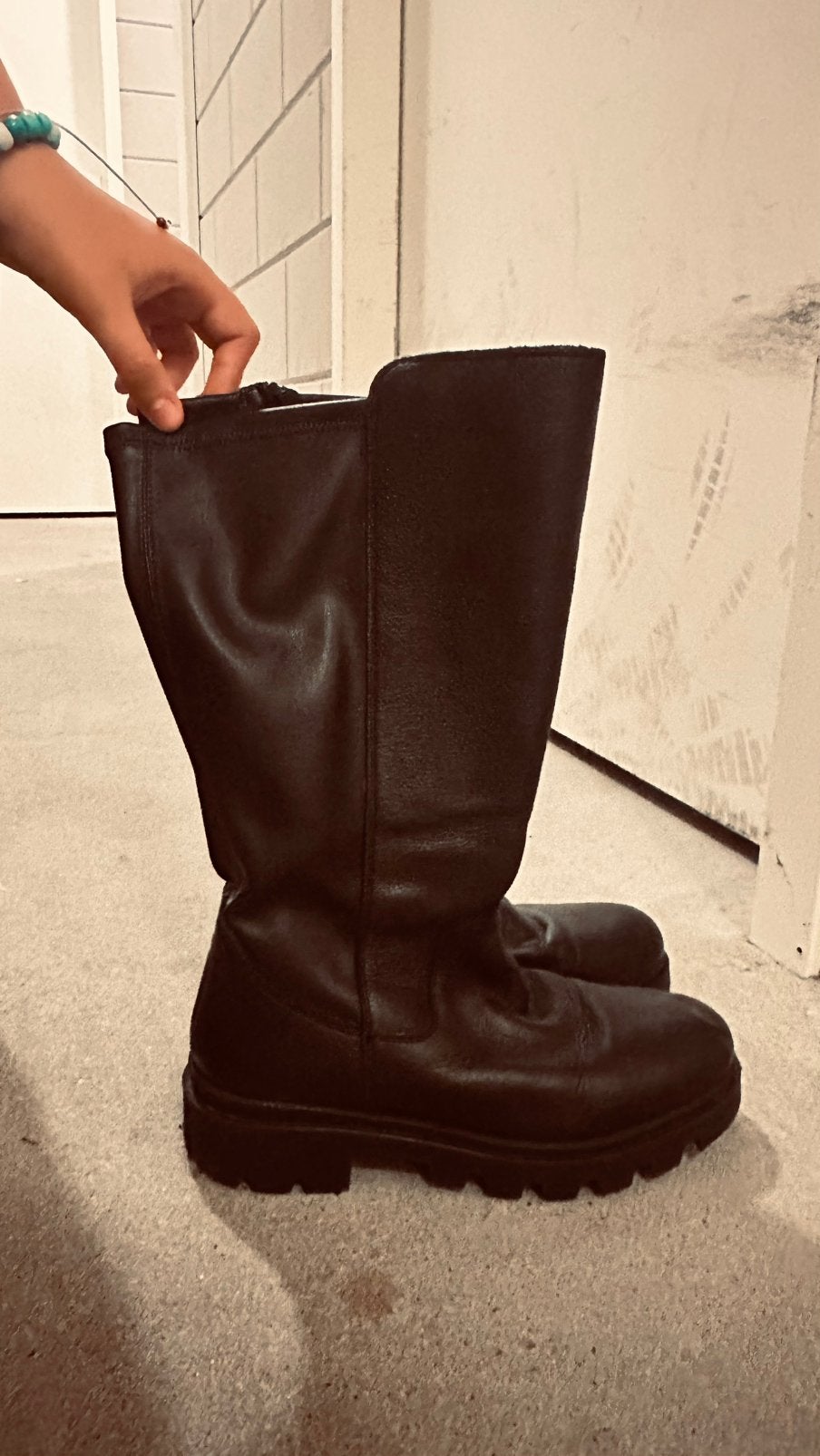 Zara black boots for girls, Kleding | Dames, Schoenen, Ophalen of Verzenden, Zo goed als nieuw, Zwart