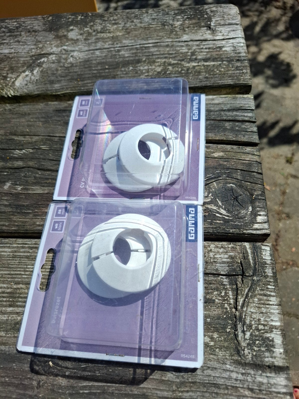 Nieuwe Gamma CV buisrozetten 28 mm wit (2 stuks), Ophalen of Verzenden, Nieuw