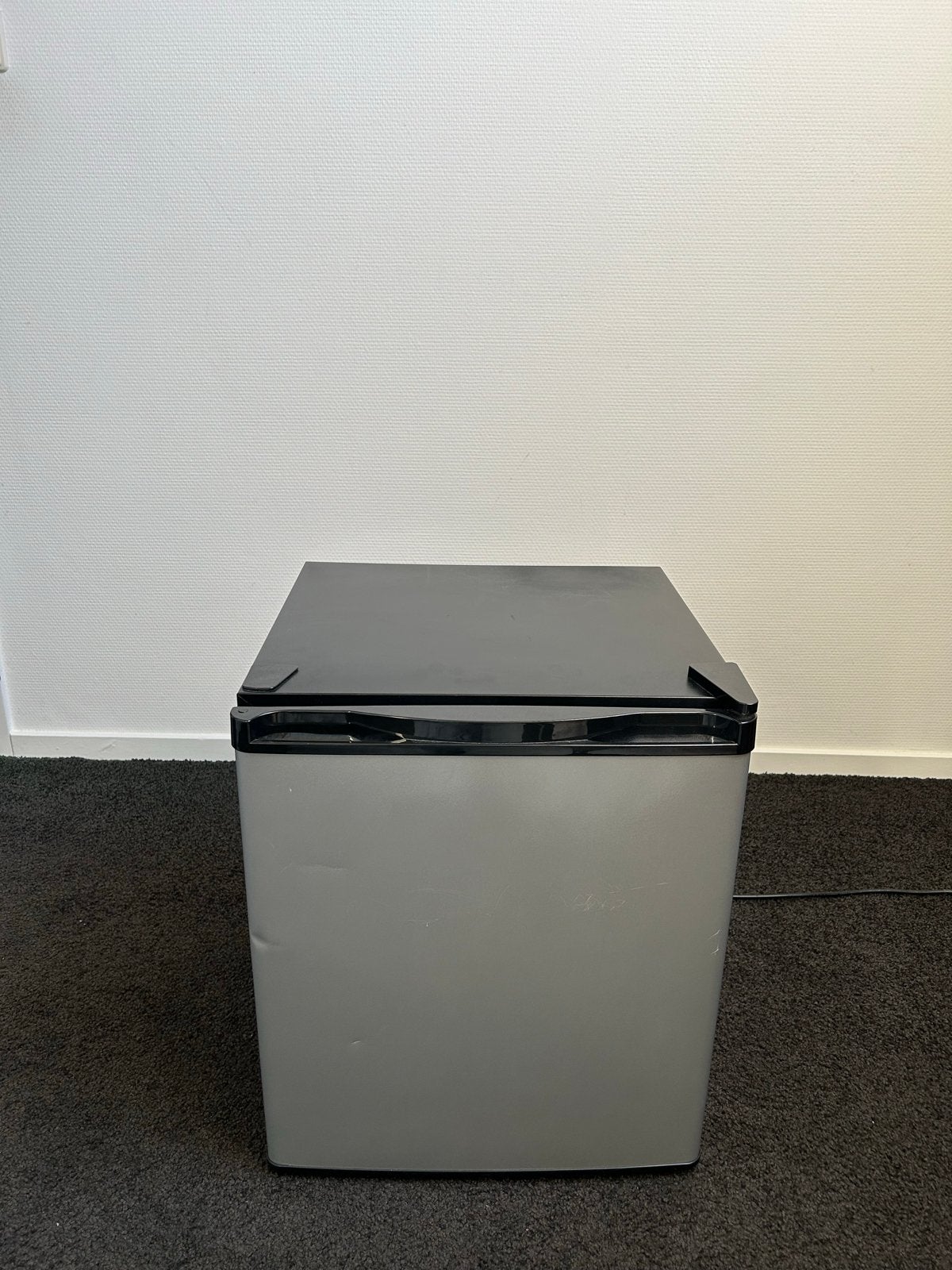 Mini koelkast 40 liter, Ophalen, Minder dan 85 cm, Minder dan 75 liter, 45 tot 60 cm