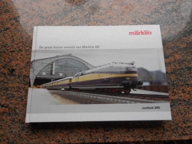 Märklin jaarboek 2005, Wisselstroom, Zo goed als nieuw, Märklin, Boek, Tijdschrift of Catalogus