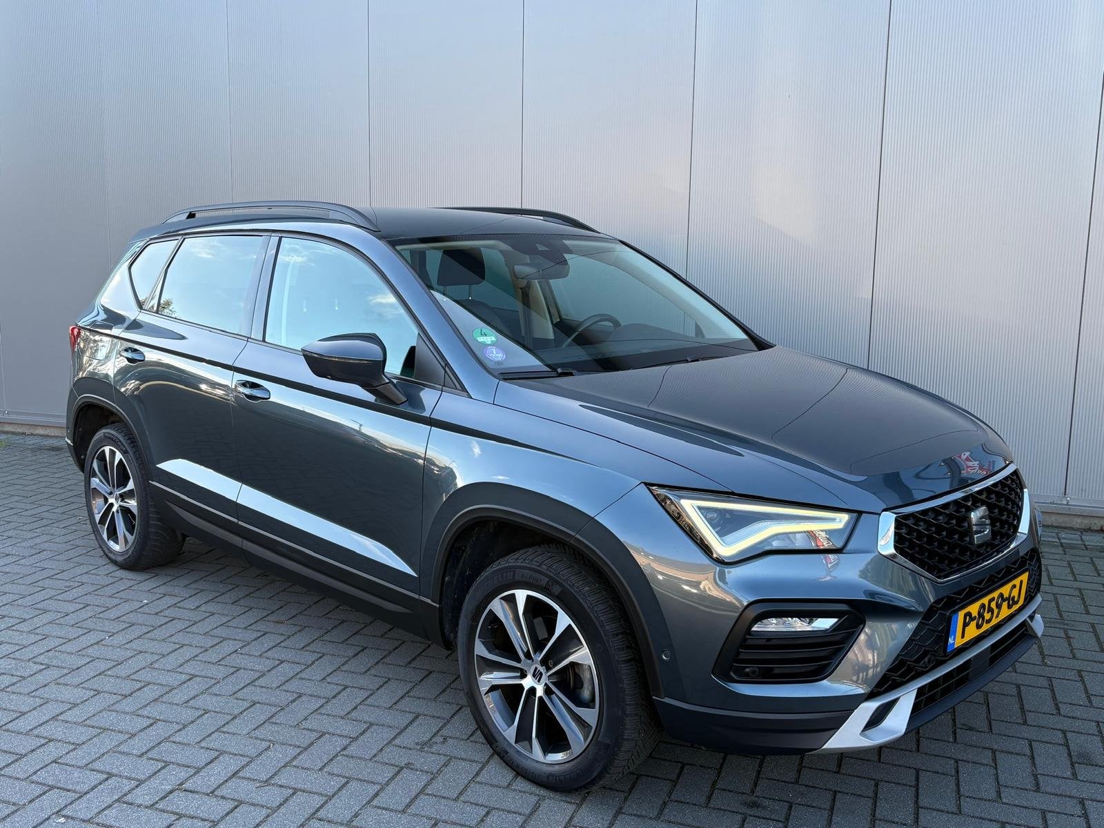 SEAT Ateca 1.5 TSI LPG/G3 Automaat Business Intense Trekhaak, Auto's, Dealer onderhouden, Euro 6, 4 cilinders, Bedrijf