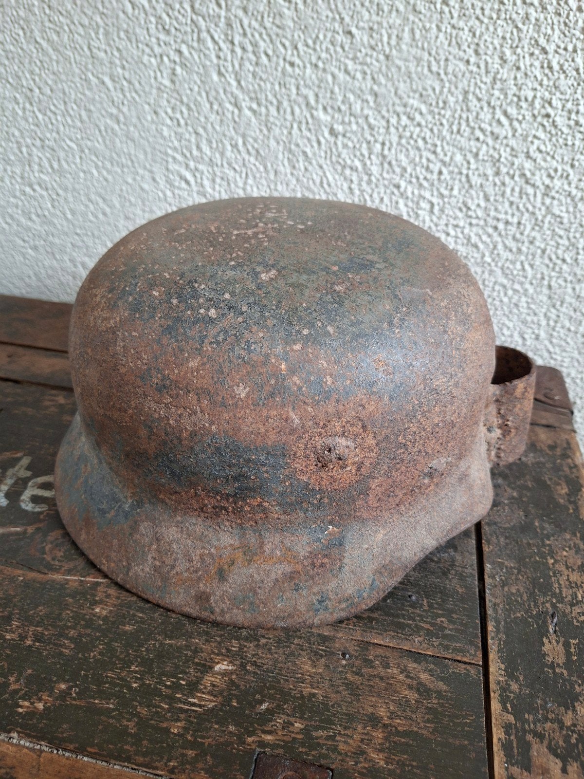 Ww2 wo2 Duitse helm gebruikt als schep., Ophalen of Verzenden, Duitsland, Helm of Baret