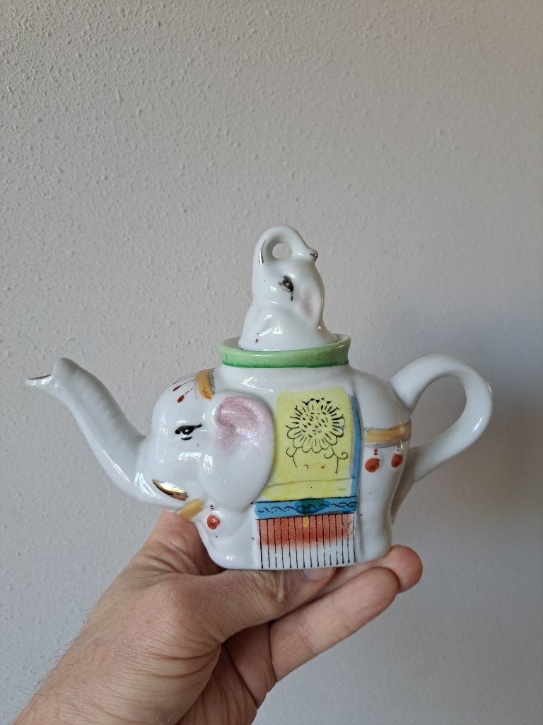 Chinees Olifant Theepotje Porselein 20x6x14cm Decoratie, Ophalen of Verzenden, Zo goed als nieuw, Overige typen