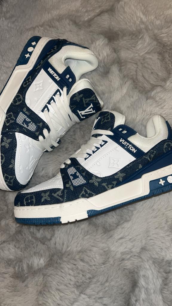Louis vuitton maat 43, Overige kleuren, Nieuw, Ophalen of Verzenden, Sneakers of Gympen