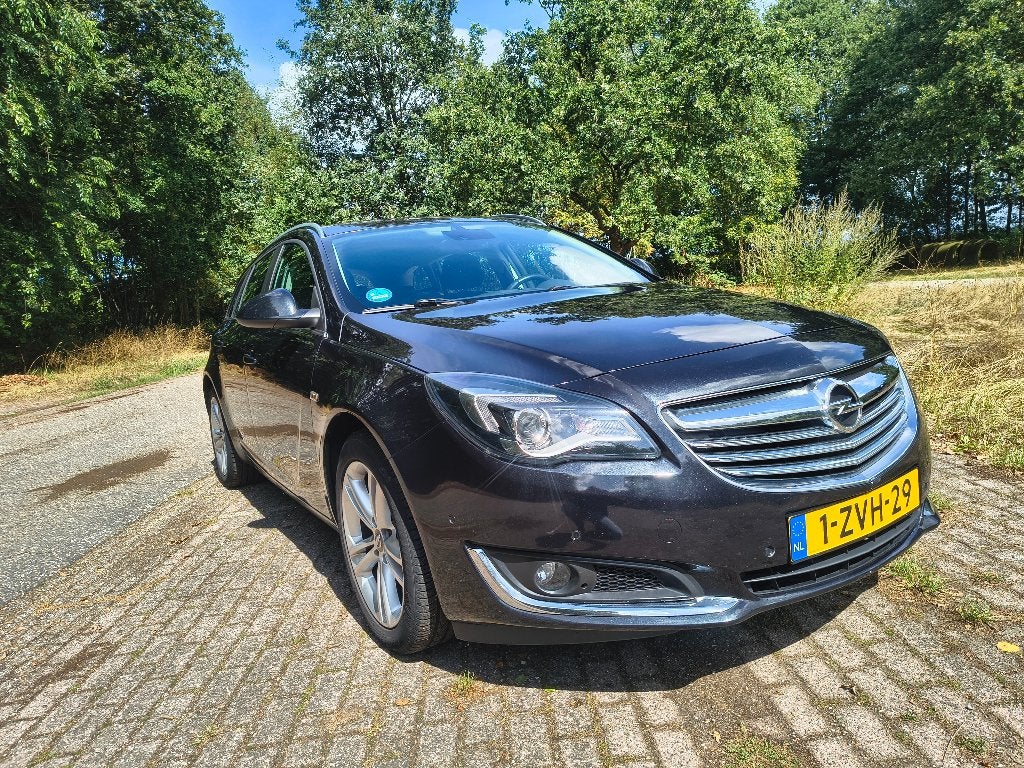 Opel Insignia 1.4 Turbo 103KW Sports Tourer 2015 Zwart, Auto's, Stof, Euro 6, 4 cilinders, Zwart