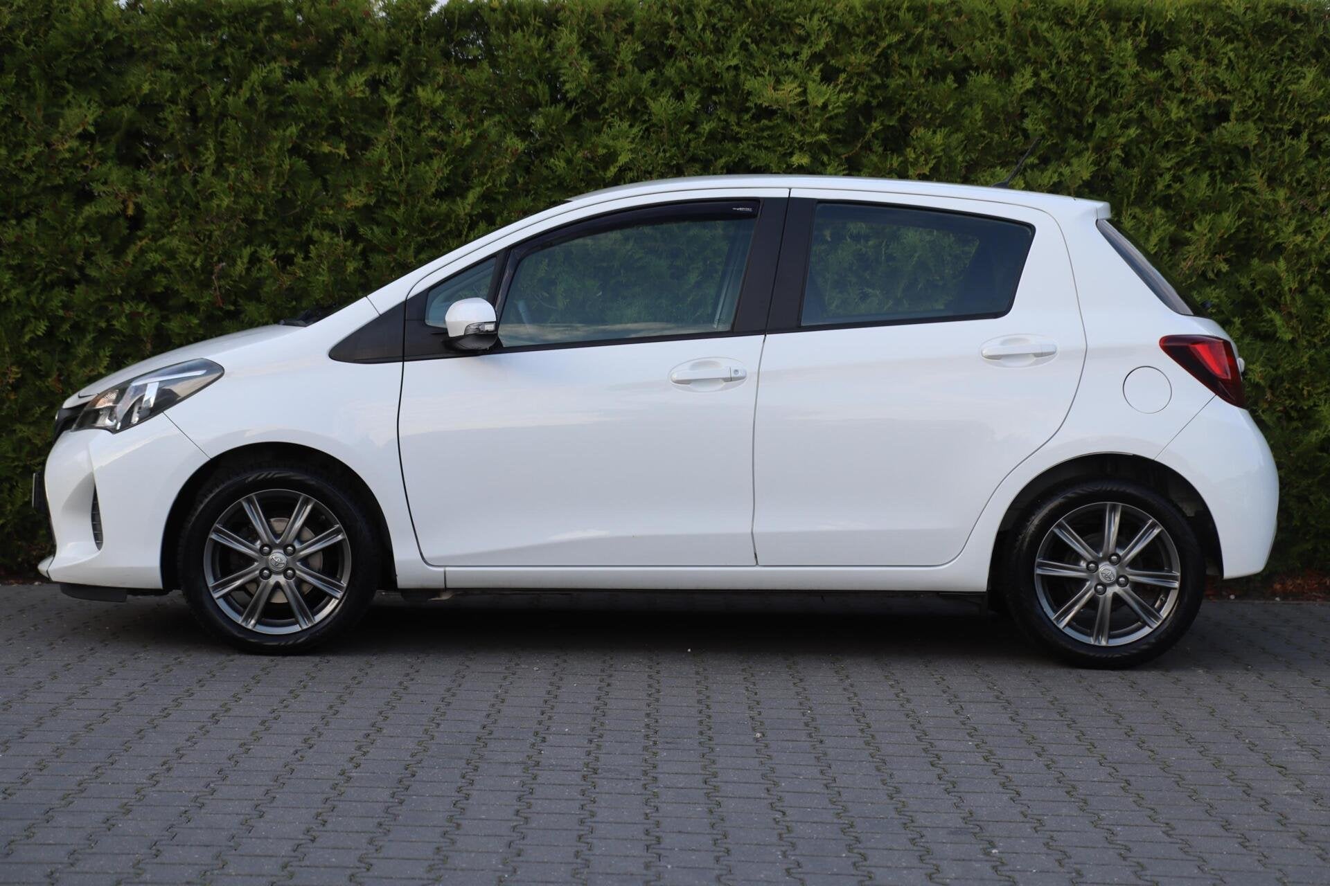 Toyota Yaris 1.0 VVT-i Aspiration 🚗 | 85.951 KM | AIRCO, Voorwielaandrijving, Euro 6, Handgeschakeld, 3 cilinders