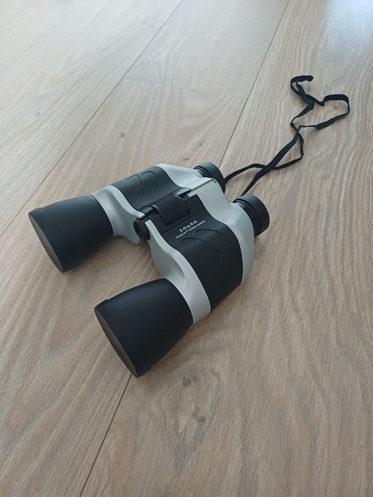 Verrekijker 10x50 met tas en lensdoppen, Audio, Tv en Foto, Optische apparatuur | Verrekijkers, Overige typen, Ophalen of Verzenden