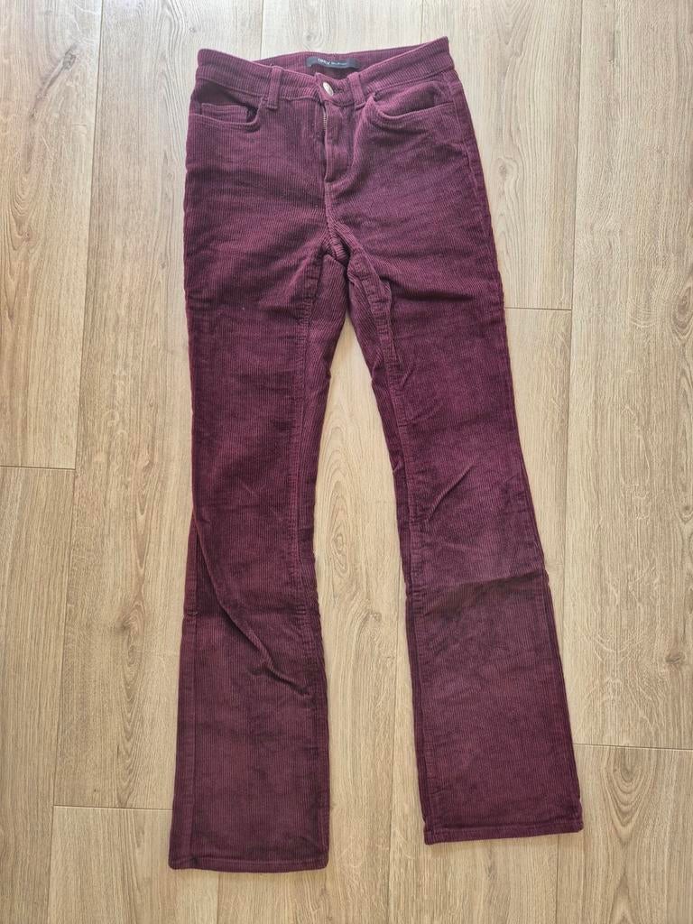Zo goed als nieuwe bordeauxrode corduroy flared broek, Ophalen of Verzenden